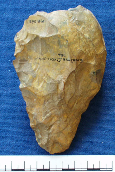 Handaxe (AN1911.563)